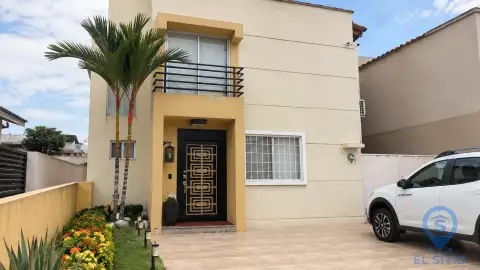 Casa en La Aurora, Daule por $127.000