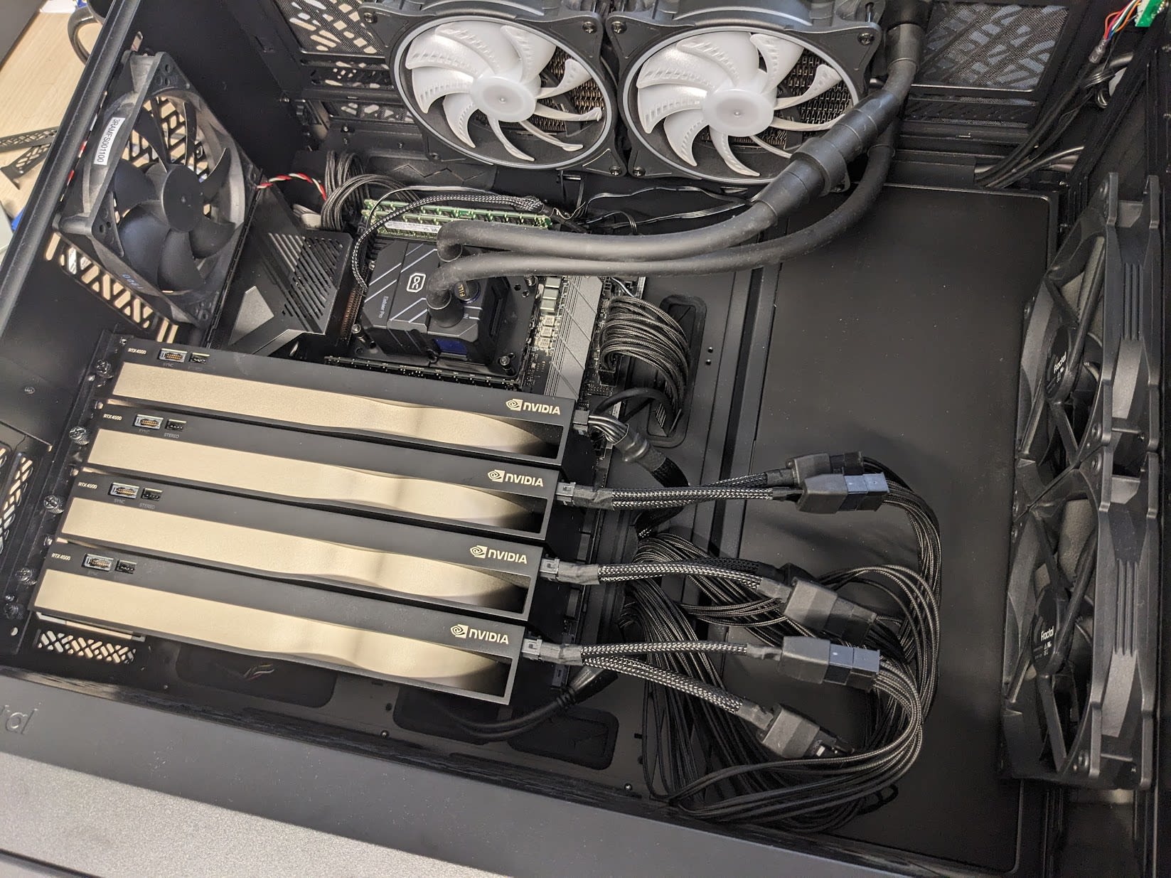 4 GPUs