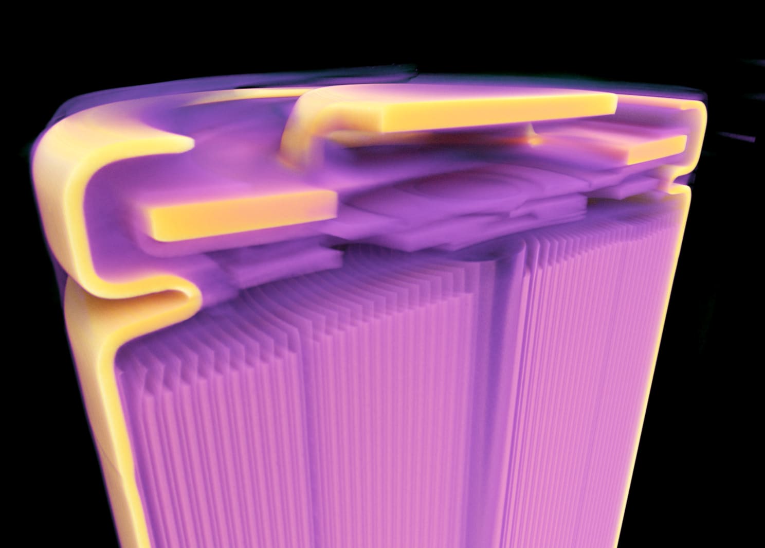 3D rendering of the battery. With damaged CT geometry (left) and Voxray-corrected CT geometry (right)