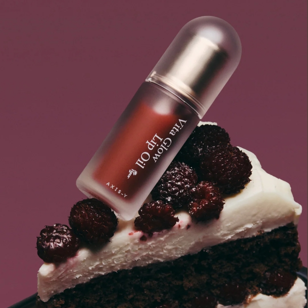 AXIS - Y - Vita Glow Lip Oil (Chilled Berry) 3