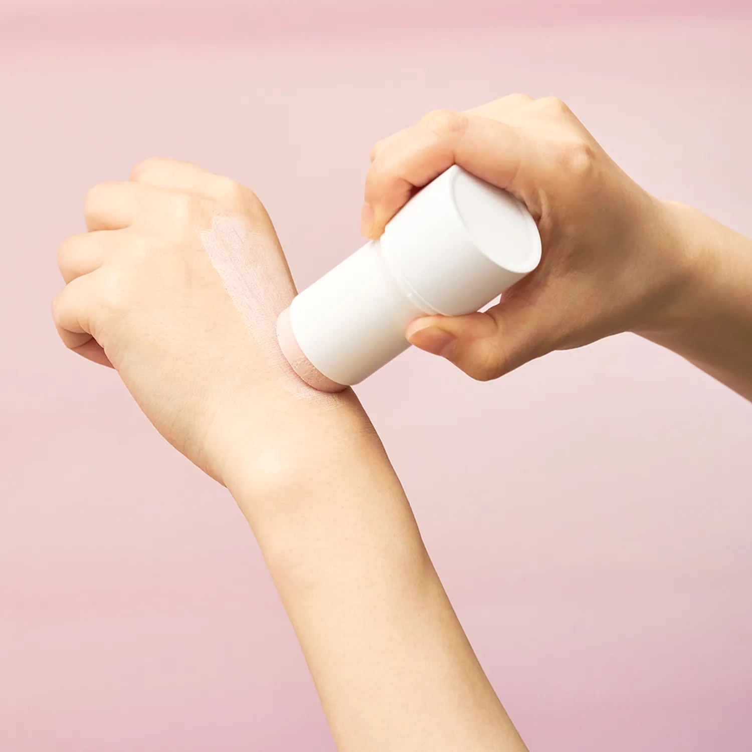 SKIN1004 - Madagascar Centella Poremizing Quick Clay Stick Mask 27g 4