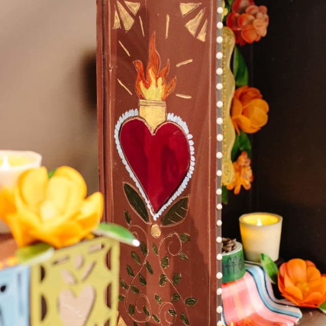 Dia de los Chocolate sculpture