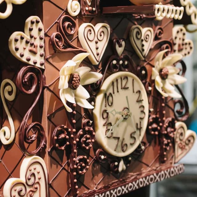 Food Network Cuckoo Clock sculpture