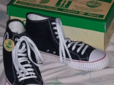 Black High-Top Sneakers (EU 42)