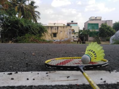 Badminton Racket Set (2 Rackets)