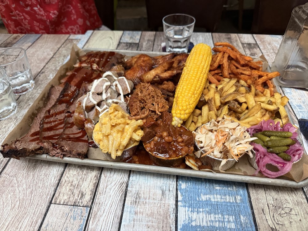 Rosie's Smokehouse BBQ | Sports Bar, bar à Paris 5e, photo 5