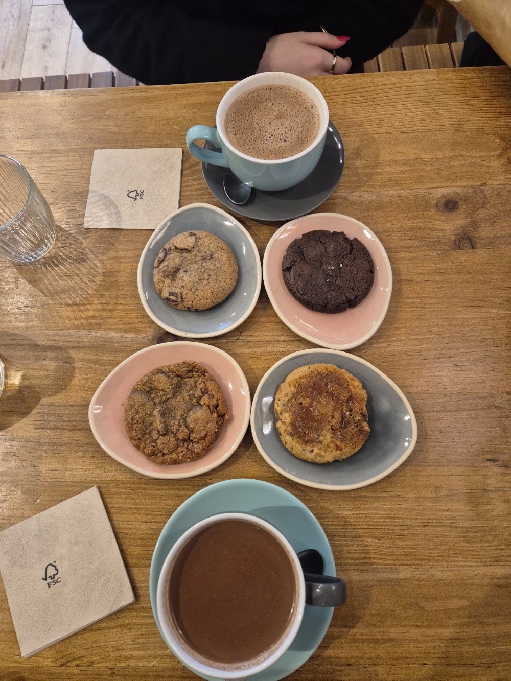 Quatre Heures - Ménilmontant, café à Paris 20e, photo 5