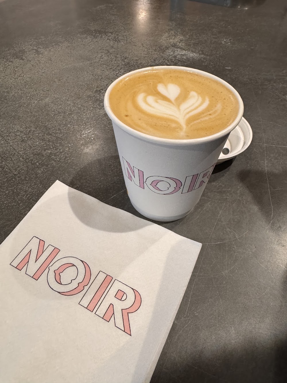 Noir Coffee Shop - Ile Saint-Louis, café à Paris 4e, photo 5