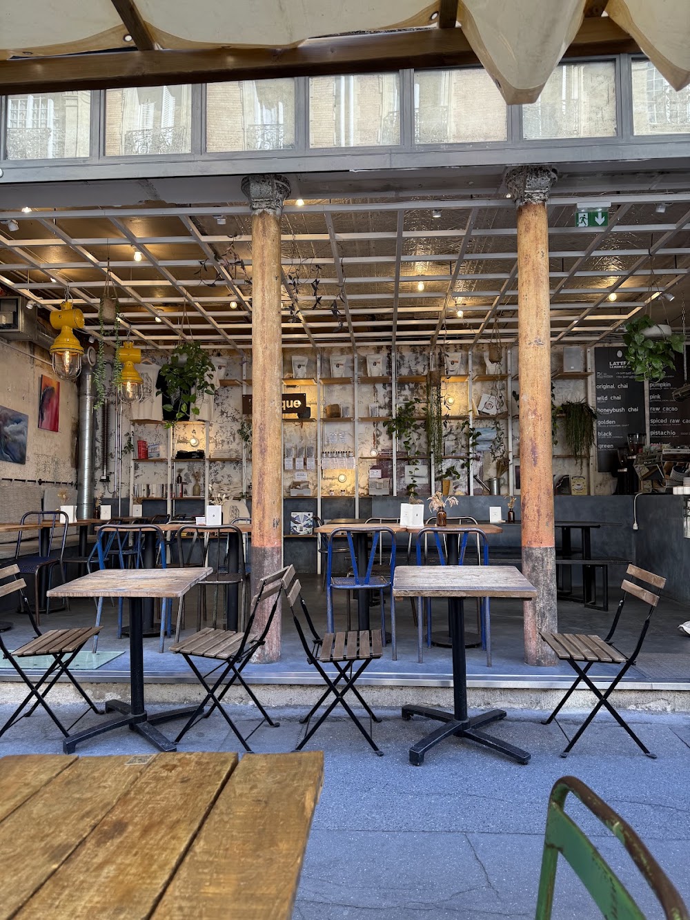 La Main Noire, café à Paris 18e, photo 6