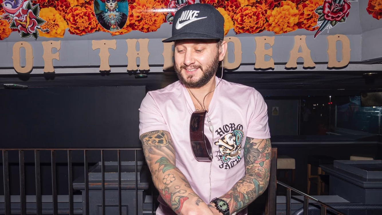 Frox kickstarts the new garage wave on OH2 Records with “Love Drunk”