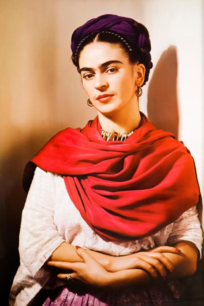Portrait de Frida Kahlo — peinture — Surréalisme