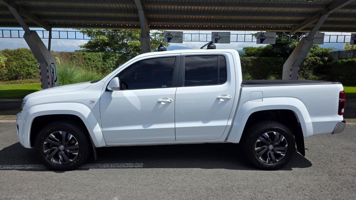 Vista 2 de Volkswagen Amarok 2022 