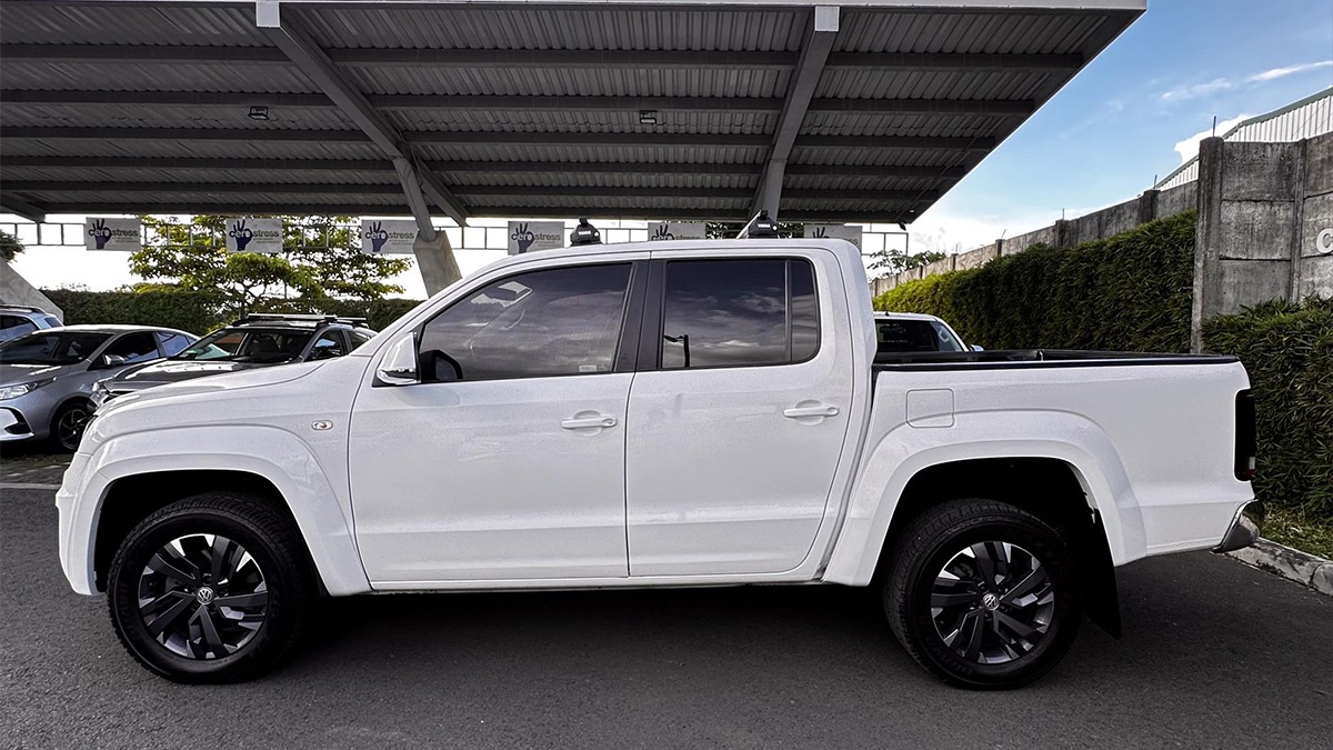 Vista 4 de Volkswagen Amarok 2022 