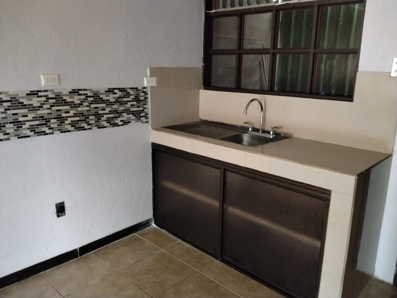 Vista 6 de Dos Casas en un Solo Lote – Bagaces Centro