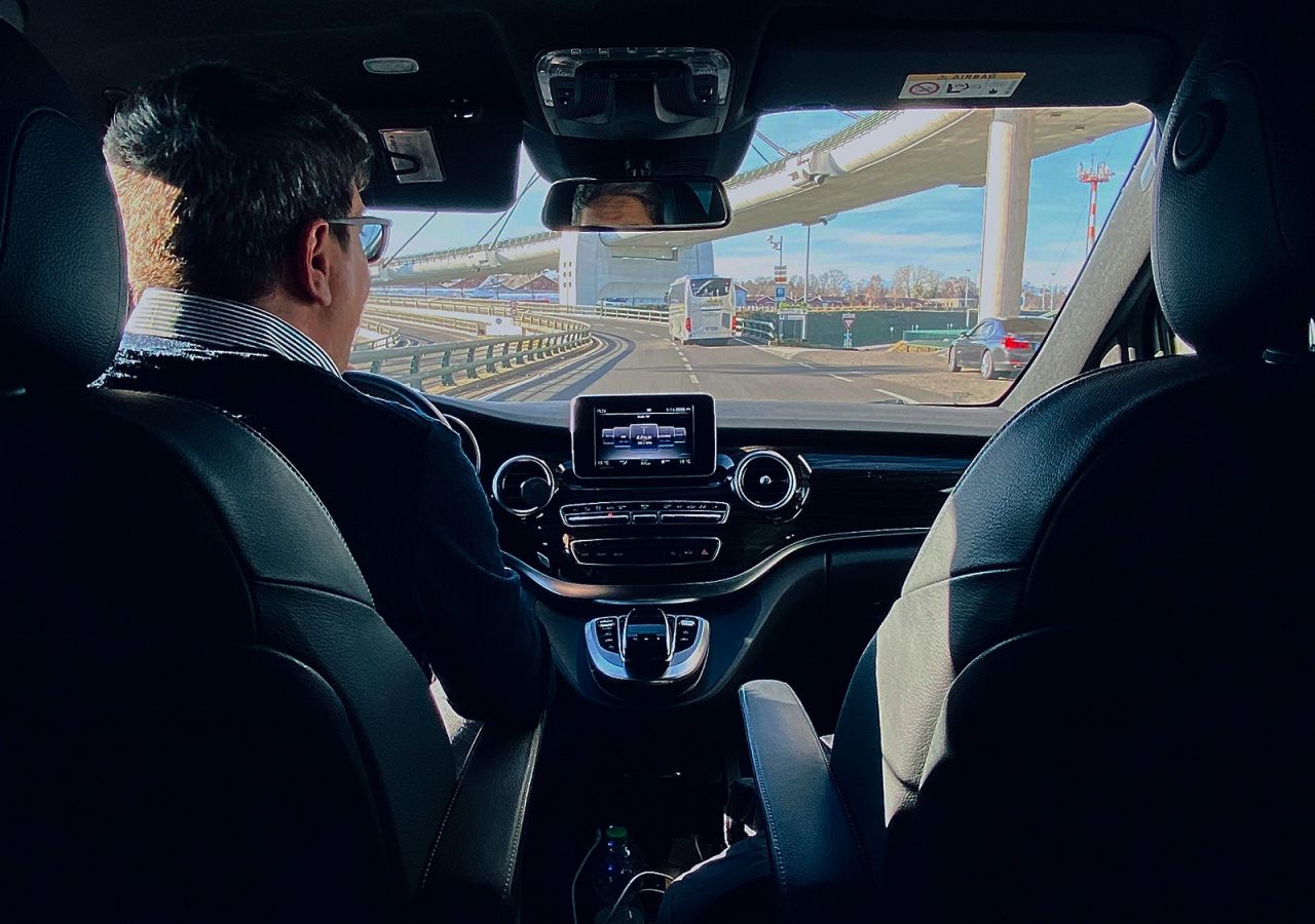 Professional Airport Transfer Service