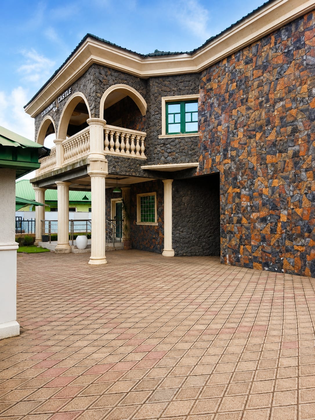 Grand Villa