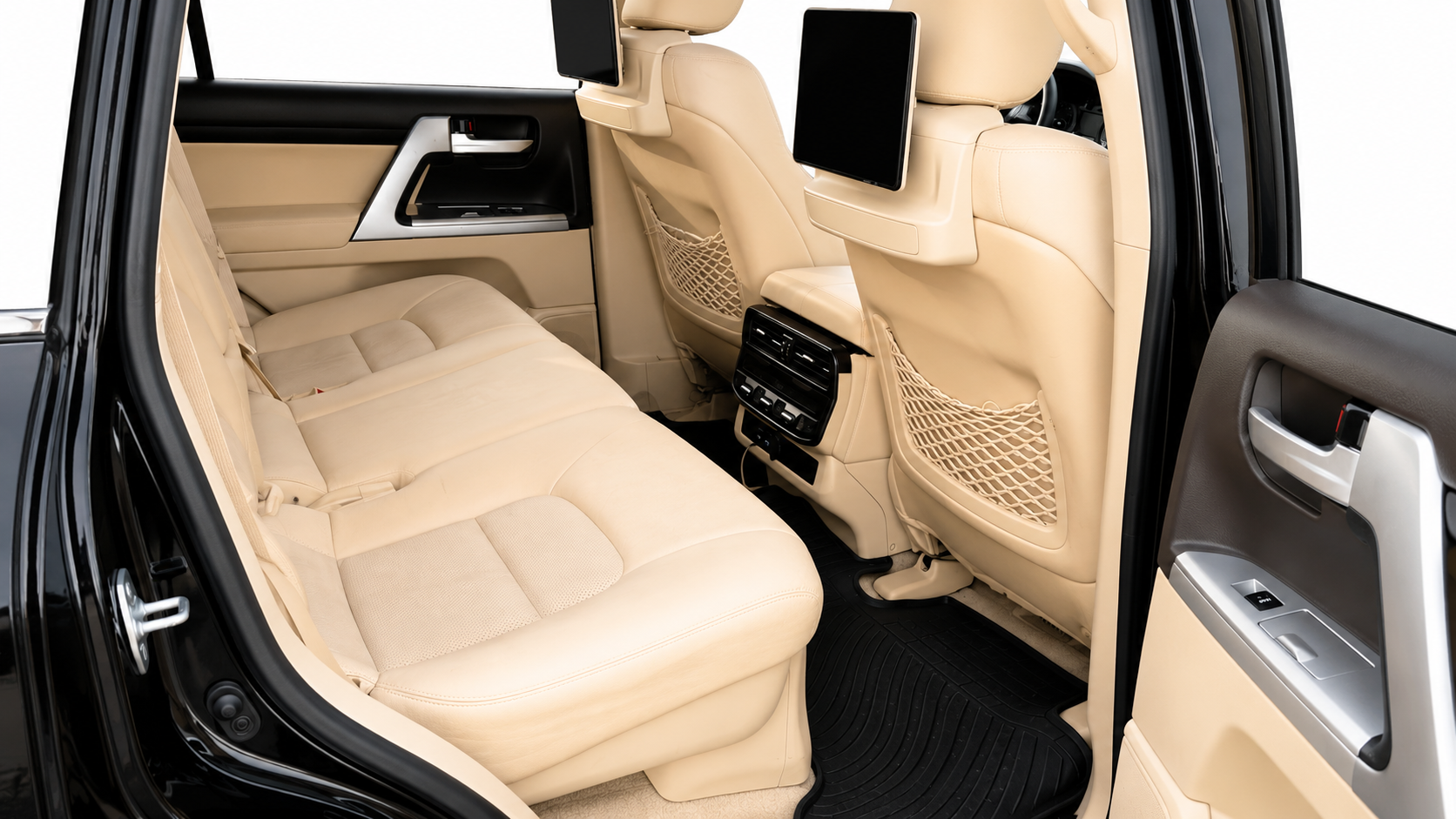 Landcruiser SUV view 4