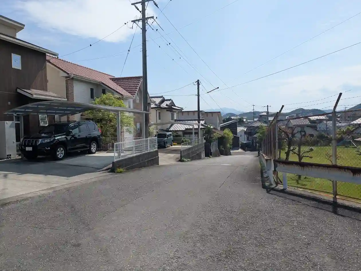 日向市大王谷エリアの落ち着いた住宅街の風景