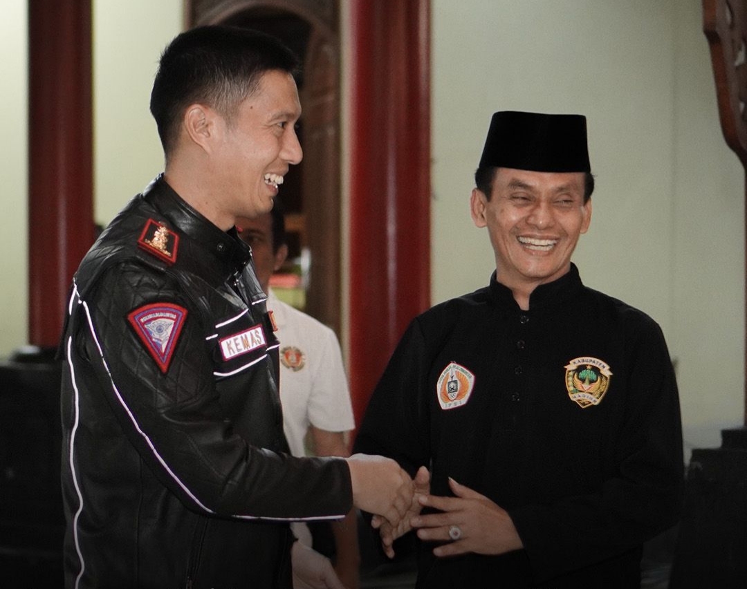 Kapolres Madiun berziarah ke makam pendiri IKS.PI Kera Sakti