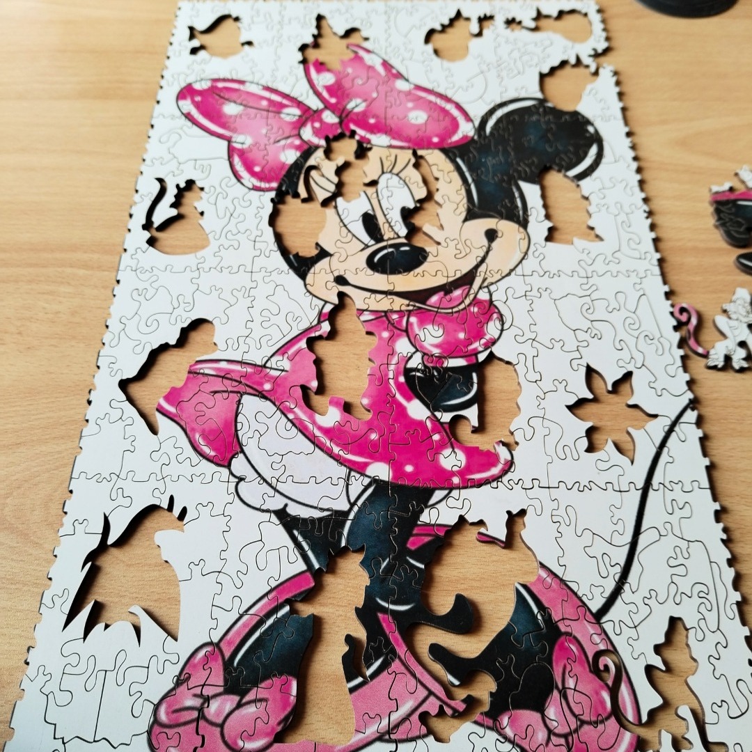 Minnie Mouse: Edición Mágica de Madera