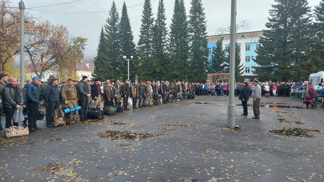 28 сентября. Сентябрь. Невьянск мобилизация 2022. Мобилизация в городах. Мобилизация Таштып 28 сентября Хакасия.