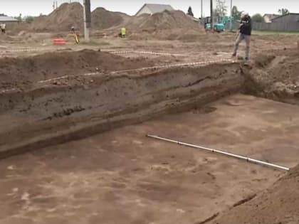 Древнюю мастерскую могильных плит откопали археологи недалеко от Хакасии