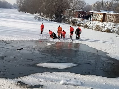 В Абакане на дрене прошли показательные учения по спасению провалившихся под лед