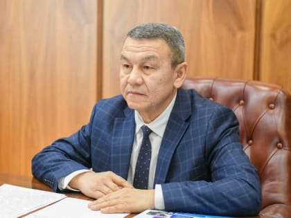 О бесплатных пожарных извещателях и не только рассказал главе Хакасии руководитель Госкомитета по ГО, ЧС и ПБ