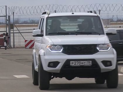 В Хакасию прилетел Андрей Турчак. Его встретил Сергей Сокол