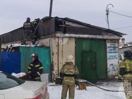 Бани и жилой дом горели в минувшие сутки в Хакасии