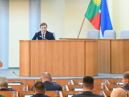 Валентин Коновалов выступил перед новым составом Верховного Совета республики