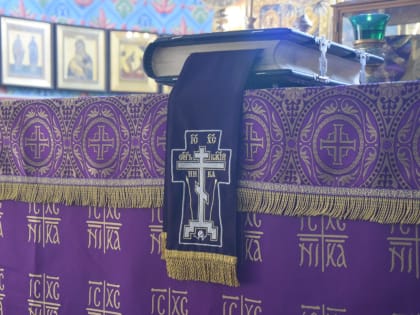 Архиейское служение в пятницу 3-й седмицы Святой Четыредесятницы