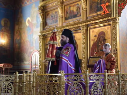 9 мая в кафедральном соборе молитвенно помянули воинов и всех погибших в годы войны