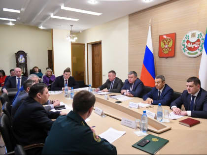 Власти Хакасии обсудили подготовку к прохождению паводка