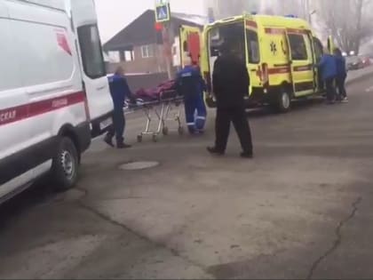 В Абакане везущий пациента реанимобиль столкнулся с легковушкой