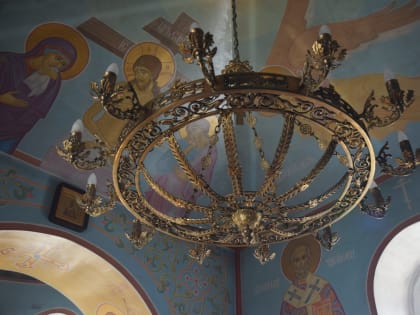 В день храмового праздника часовни в честь иконы Божией Матери «Живоносный Источник» на Саяно-Шушенской ГЭС совершены чин малого освящения воды и крестный ход