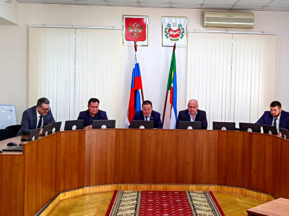 Комитет по экономической политике провел заседание