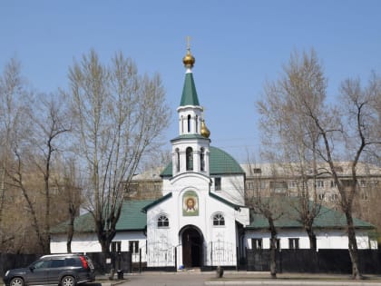 В Неделю о расслабленном Преосвященный Владыка совершил Божественную Литургию в абаканском храме Московских святителей