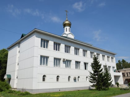 Домовый храм в честь Двенадцати апостолов при епархиальном Духовно-просветительском центре отметил свой престольный праздник