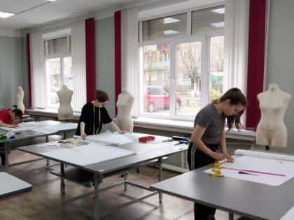 Черногорские студенты сдают демоэкзамены