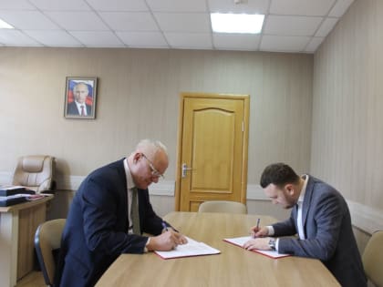 Между Минобрнауки Хакасии и министерством молодежи, спорта и туризма ДНР подписано соглашение о сотрудничестве