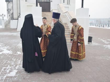 В Неделю о мытаре и фарисее Правящий архиерей совершил Божественную Литургию в Спасо-Преображенском кафедральном соборе