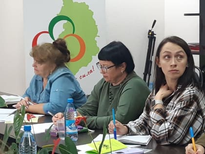 Сотрудники Управления Минюста России по Республике Хакасия провели семинар для некоммерческих организаций на тему: «Статус НКО – исполнителя общественно полезных услуг: порядок пол