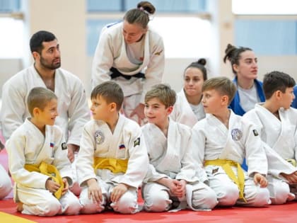 В «Сириусе» открыли самую большую Академию единоборств в России