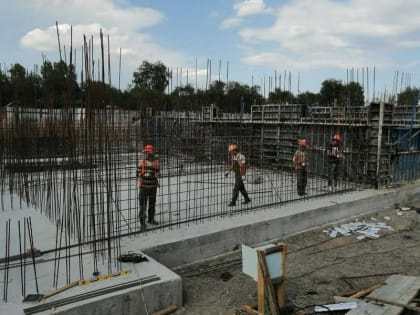 В Черногорске строят детскую поликлинику на 200 посещений в смену