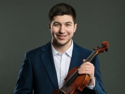 Пётр Федотов (скрипка, Москва) и симфонический оркестр Хакасской филармонии