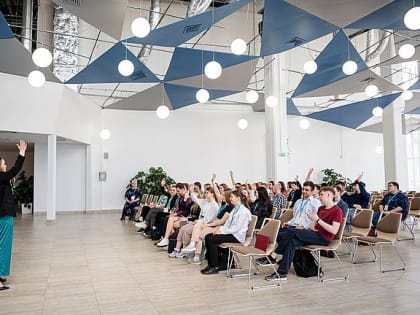 Университет «Сириус» запустил программу «Педагогика развития талантов» для студентов российских вузов