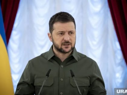 Зеленский стал владельцем крупнейшего частного банка Франции