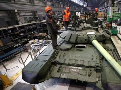 Поработать на "оборонку": жителям Хакасии предлагают бесплатное обучение