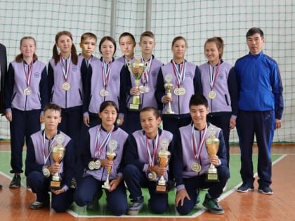 Школьники Хакасии награждены путевками в федеральный центр «Алые паруса»